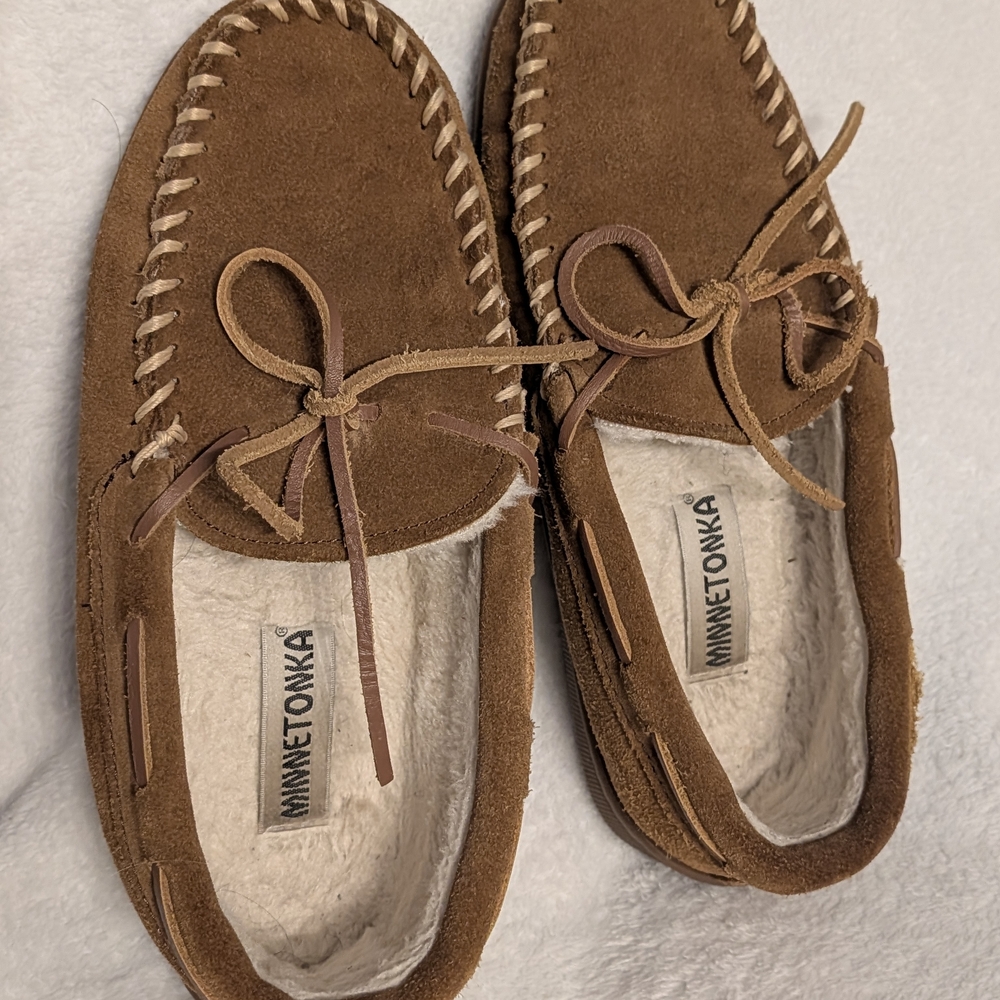 Minnetonka Brown Suede Men's Moccasins